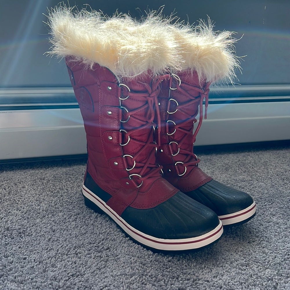 Sorel women boots size 8